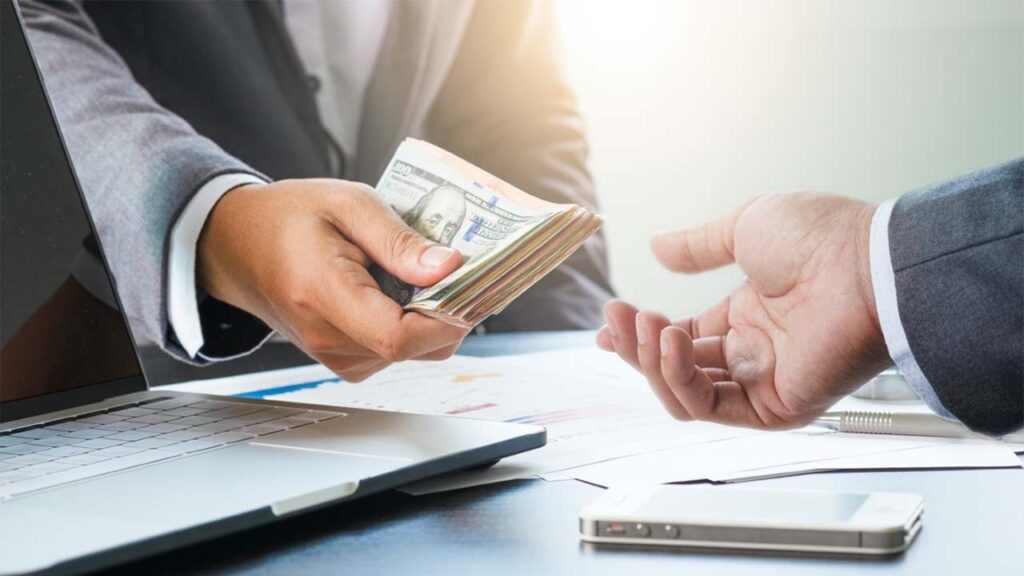 how commercial real estate loan to value (ltv) works